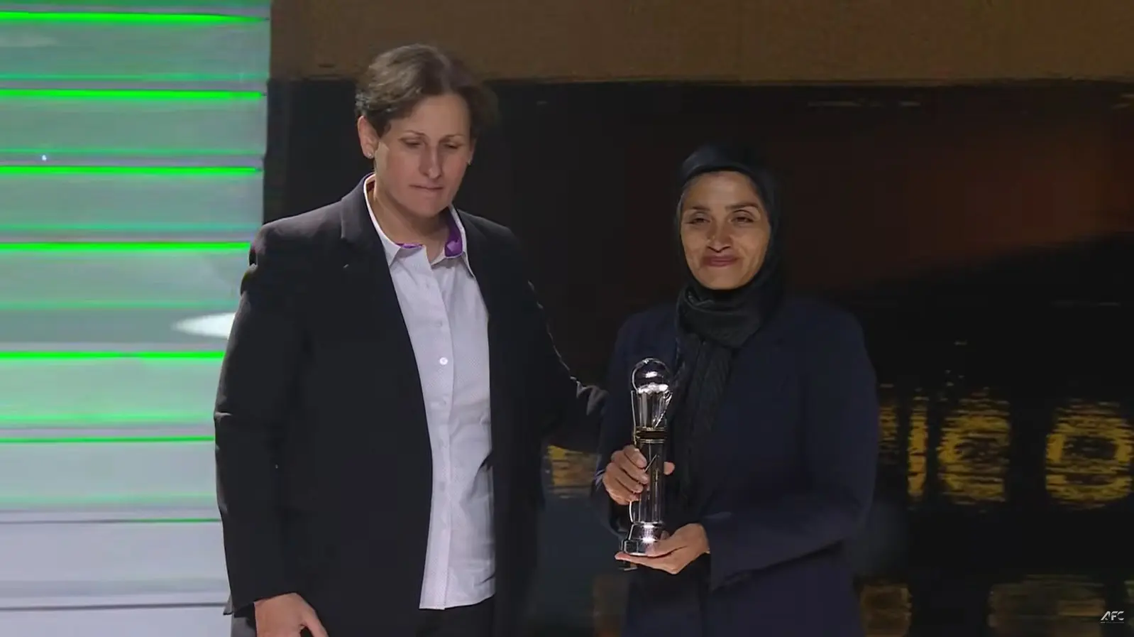 14040724215412247343749410