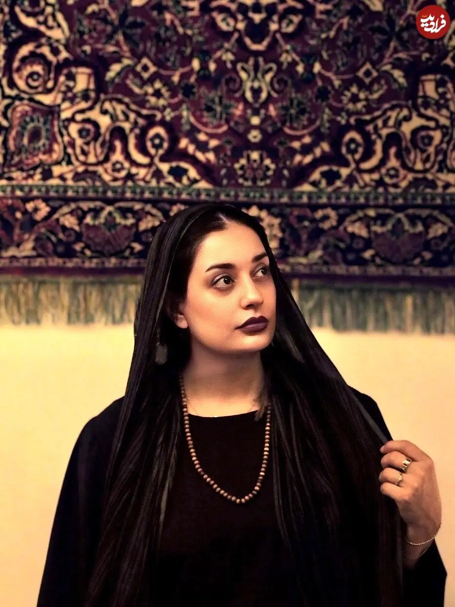 ناهید محمودی