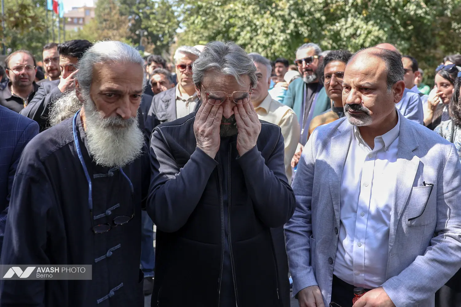 مراسم تشییع پیکر احمد پژمان