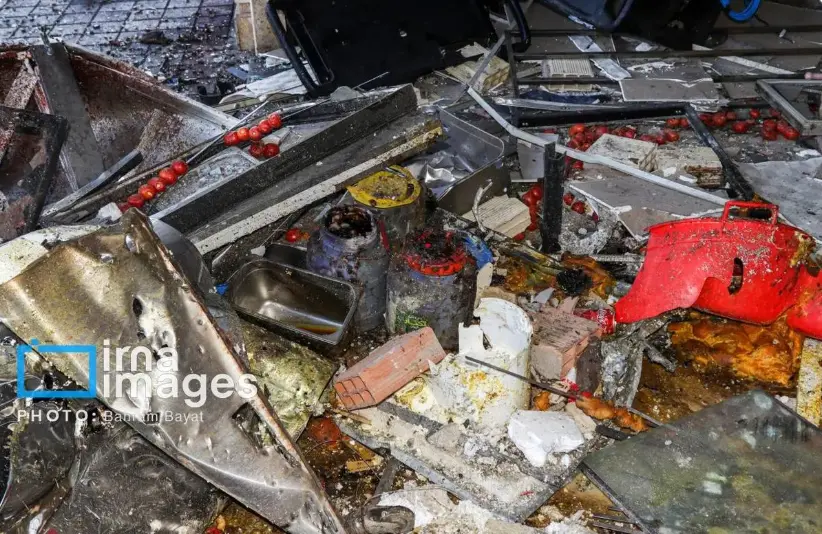  حمله هوایی به مجتمع بین راهی در زنجان