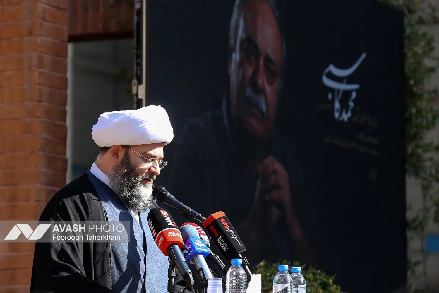 تشییع پیکر محمد کاسبی