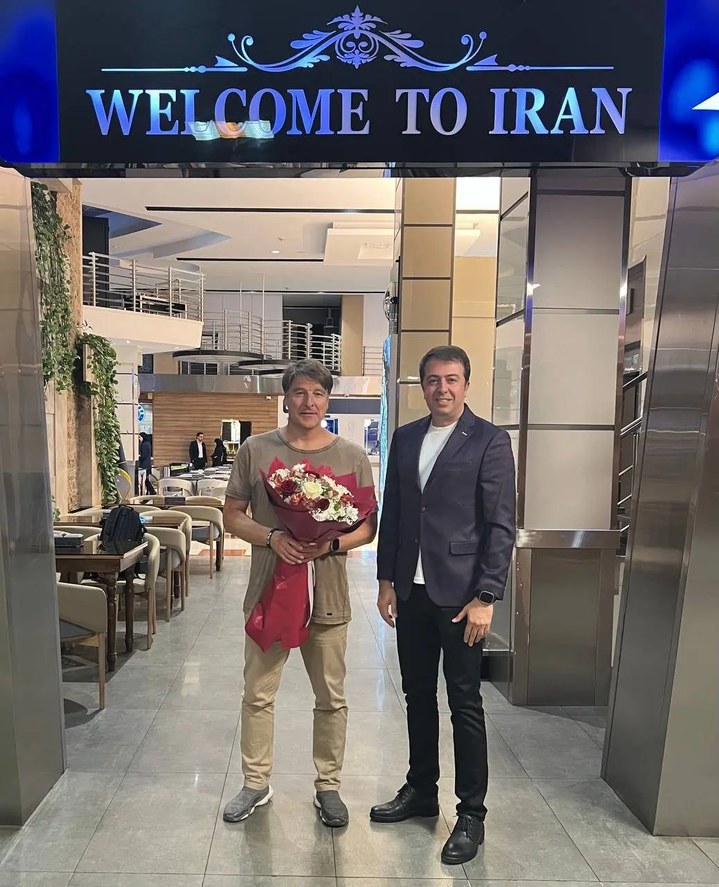 مایکل اونینگ