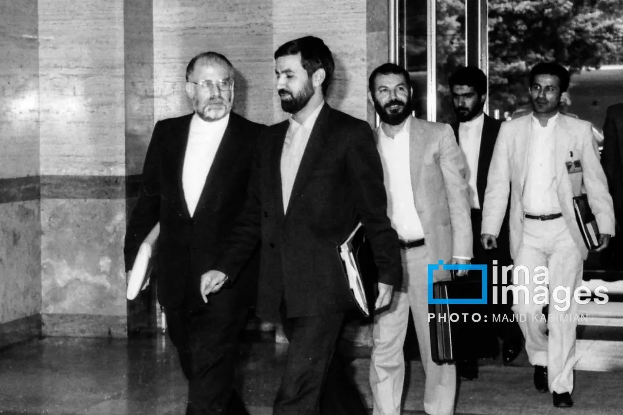 هیأت مذاکره پایان جنگ با عراق