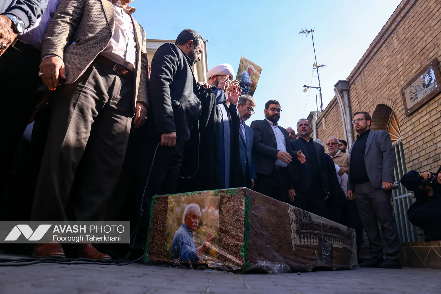 تشییع پیکر محمد کاسبی