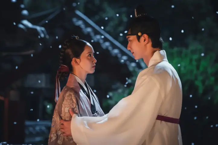 سریال نوش جان، علیاحضرت