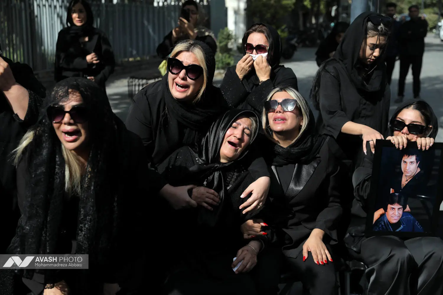 مراسم تشییع پیکر امید جهان