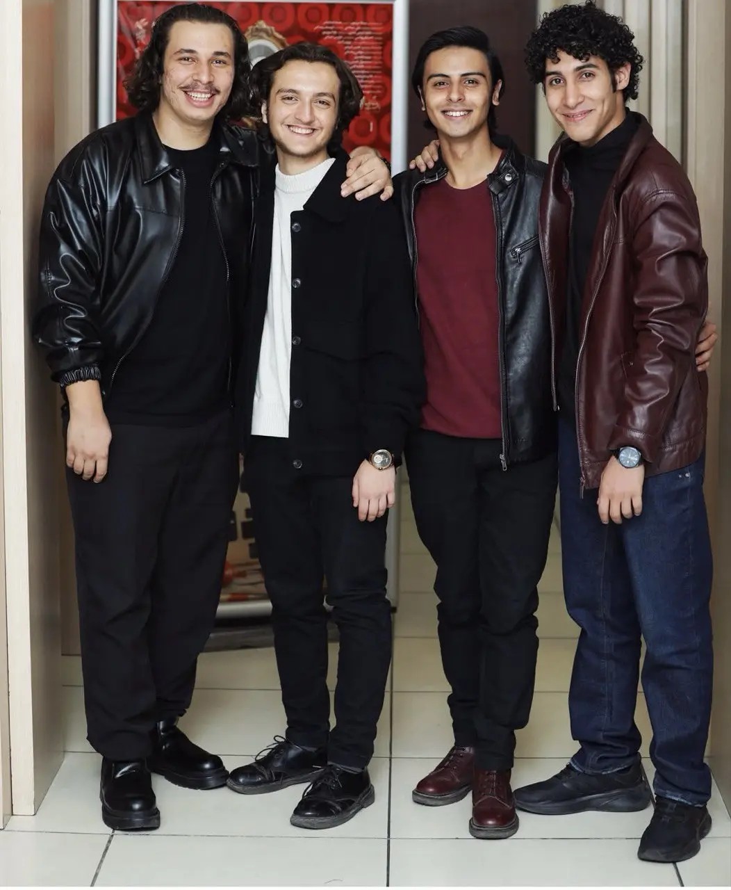 5825481602513963855 (1)