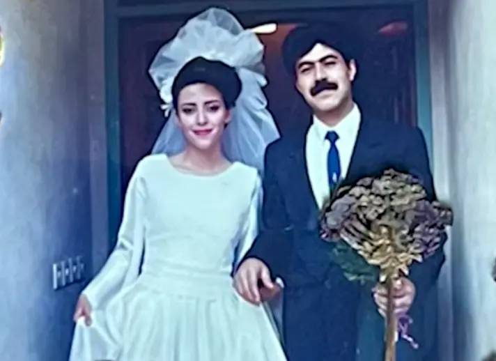 mozhdeh-daneshpajouh-farhad-aslani-wife-5