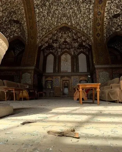 6خسارت+جنگ+به+تالار+اشرف+اصفهان