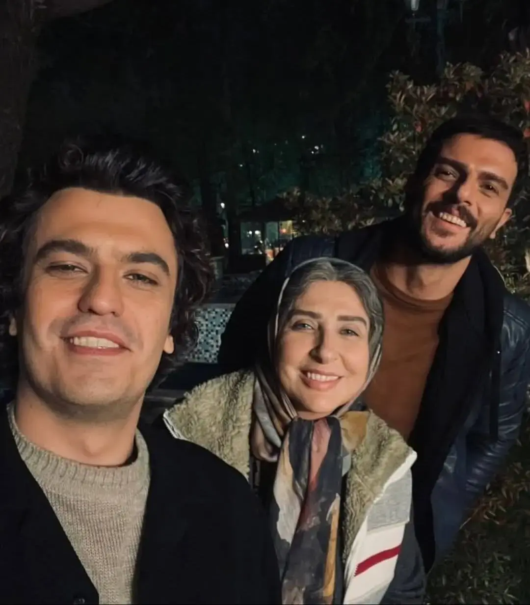 بی عاطفه