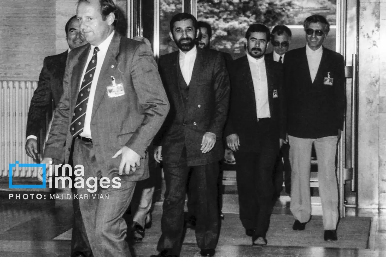 هیأت مذاکره پایان جنگ با عراق