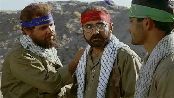 لیلی با من است