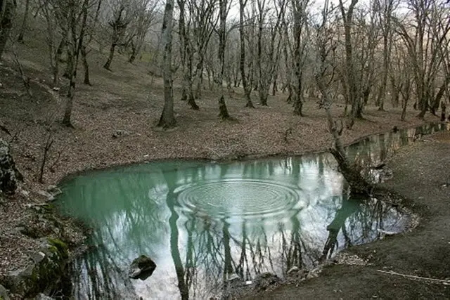 چشمه لال