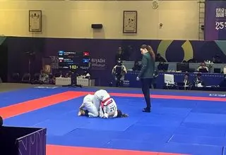 ​شکست نظری در اولین بازی 