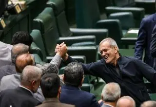 ۵ کاری که پزشکیان باید می‌کرد/ وفاق به زیان دولت تمام نشد