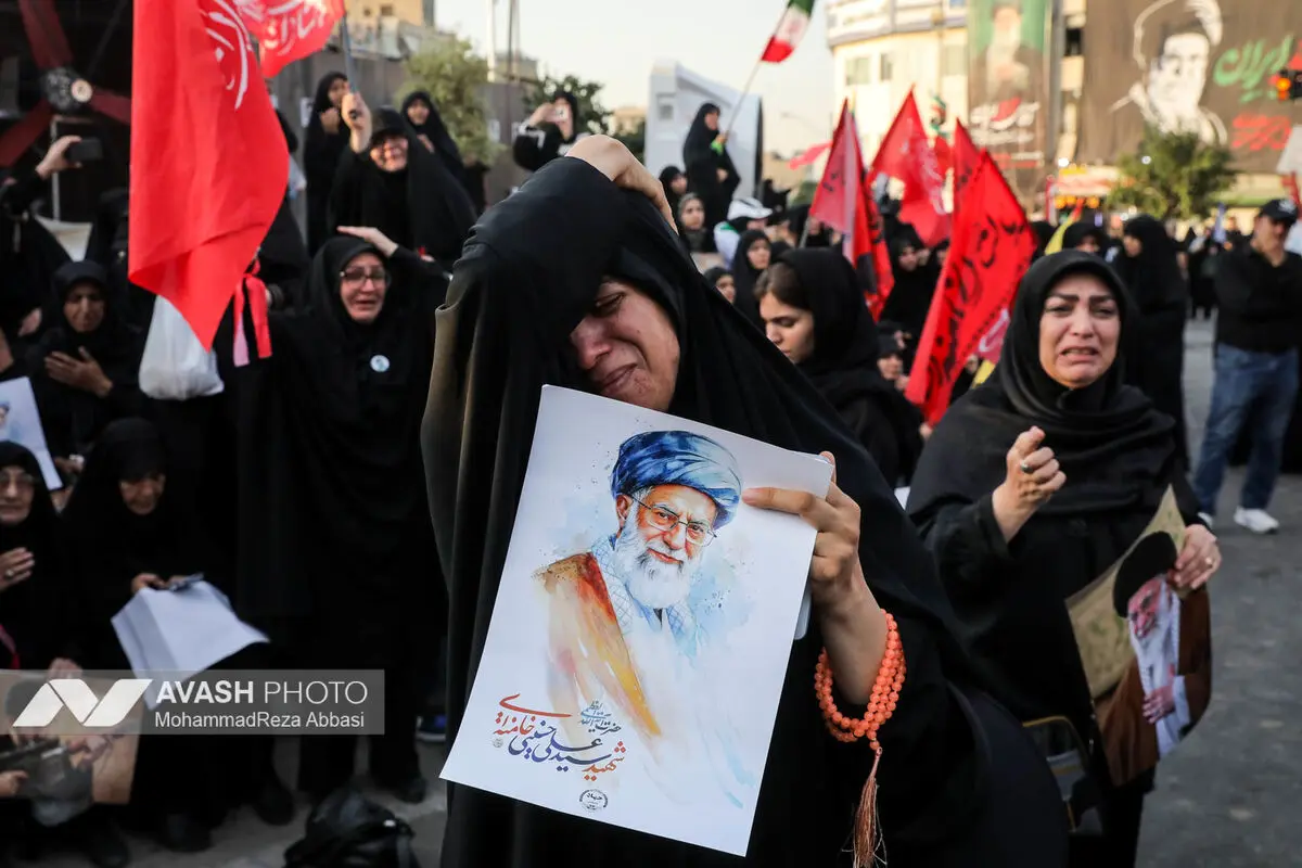 مراسم تشییع پیکر مطهر رهبر شهید انقلاب در تهران - ۱