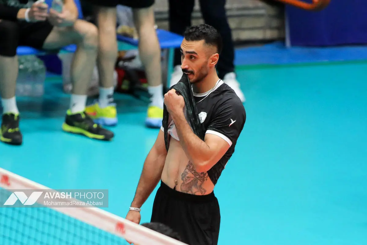 دیدار تیم های والیبال پیکان تهران و رازین پلیمر