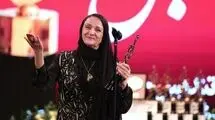 تصاویر آتلیه ای گلاب آدینه و دخترش در سالن تئاتر!