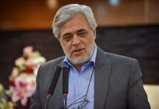 اگر امروز بتوانیم یک دهم برجام را با آمریکا امضا کنیم، باید کلاه‌مان را به هوا بیندازیم/ خوشمان بیاید یا نیاید ظریف، دیپلمات طراز یک است