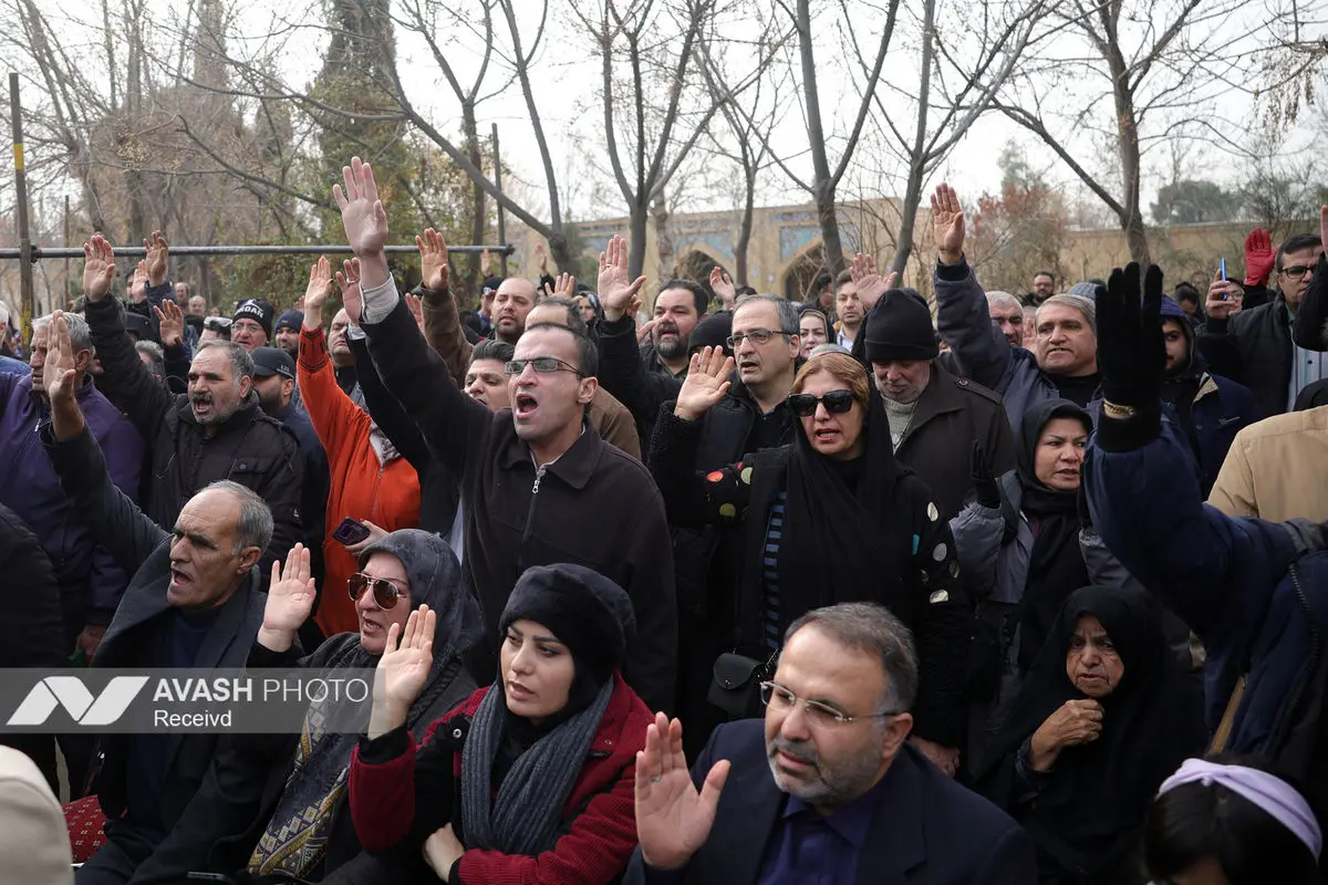 مراسم تشییع پیکر «رضا رویگری»