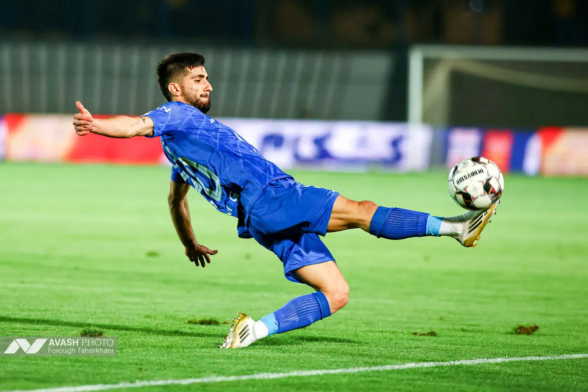 لیگ برتر فوتبال - استقلال و پیکان