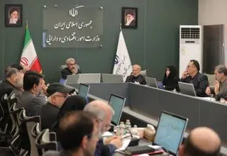 مشروط شدن واگذاری سهام دولت در ۳ بانک بورسی