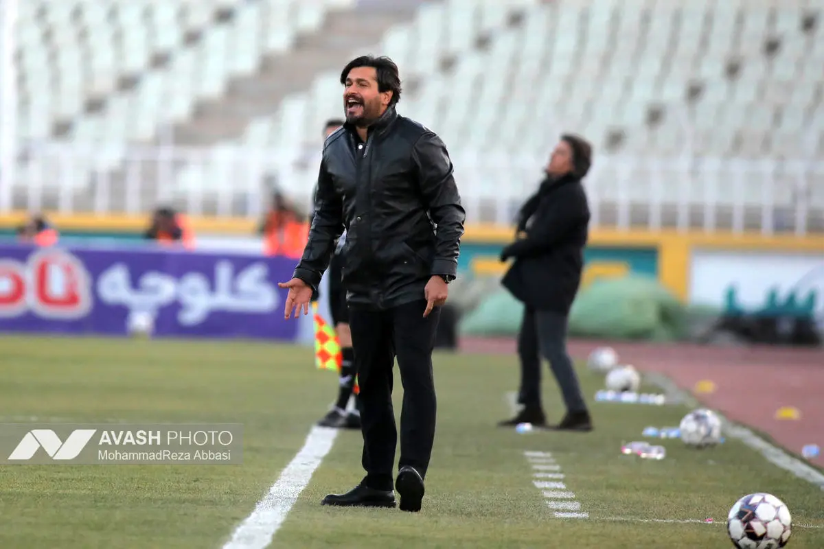 دیدار تیم های فوتبال استقلال تهران و پیکان