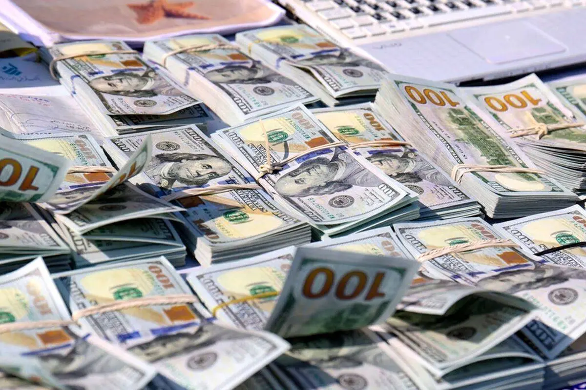 ۹ میلیارد و ۸۹۳ میلیون دلار ارزش کل معاملات بازار ارز تجاری