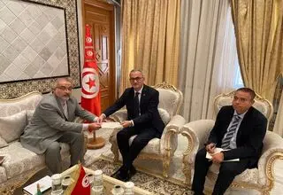 ابلاغ پیام عراقچی به وزارت خارجه تونس