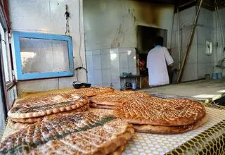 طلب نانوایان را پرداخت کنید