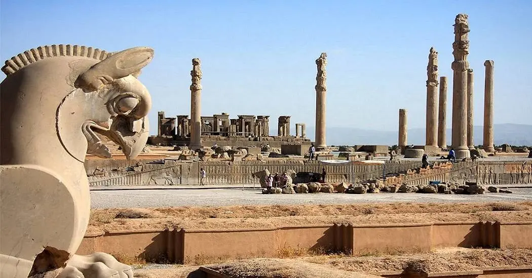 محافظت از تاریخ با دستان خالی
