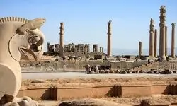 محافظت از تاریخ با دستان خالی