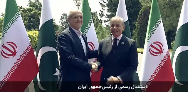 استقبال رسمی نخست وزیر پاکستان از پزشکیان