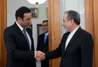 سفیر لبنان با عراقچی خداحافظی کرد