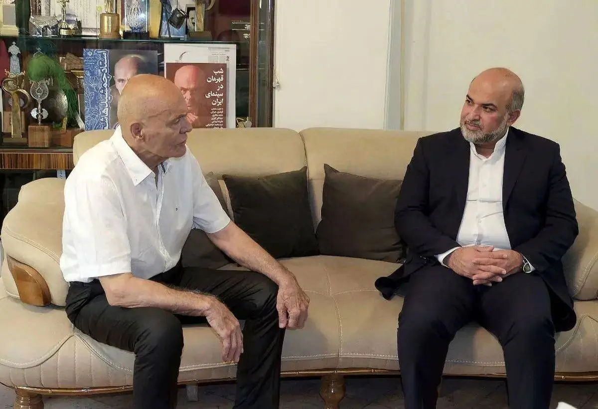 مدیر عامل صندوق اعتباری هنر به دیدار جمشید هاشمپور رفت