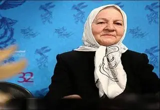 بازیگر زن سینما در آی‌سی‌یو