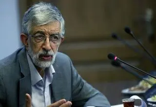 حدادعادل: مذاکره‌ای که یک نفر بنشیند و یک نفر دستور دهد،‌ نمی‌خواهیم