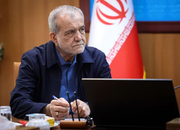 رئیس‌جمهور: توجه ویژه به خانواده شهدای جنگ باید در اولویت باشد