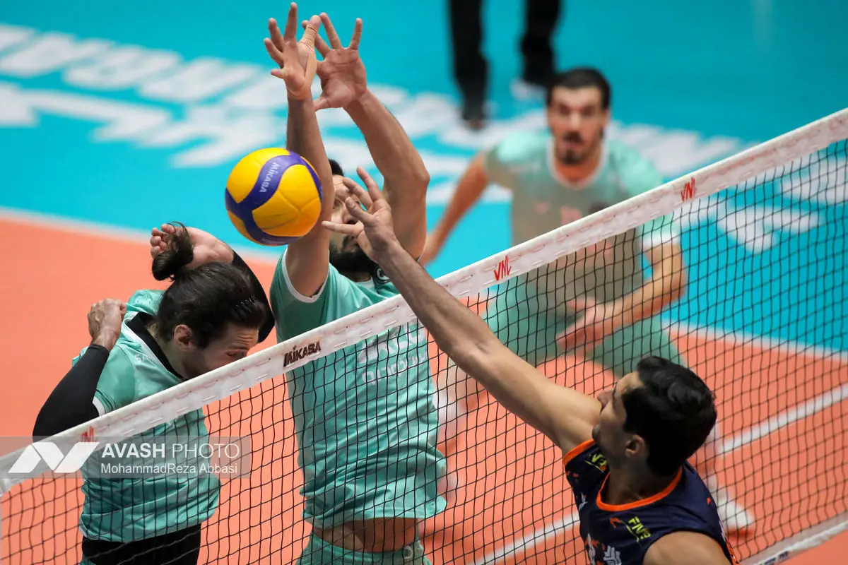 دیدار تیم های والیبال پیکان تهران و سایپا تهران