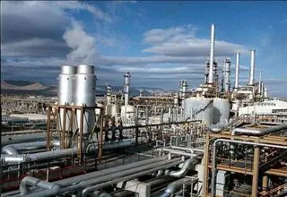 انعقاد تفاهم‌نامه تامین خوراک NGL۳۱۰۰ پتروشیمی دهلران با عراق