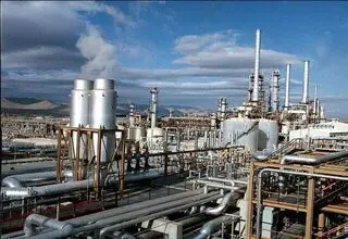 انعقاد تفاهم‌نامه تامین خوراک NGL۳۱۰۰ پتروشیمی دهلران با عراق