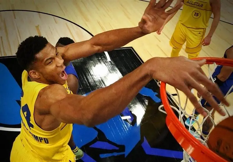هیجان در بسکتبال جهان، منتخب آمریکا مقابل جهان