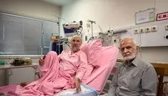 عیادت کمال خرازی از سید محمد خاتمی