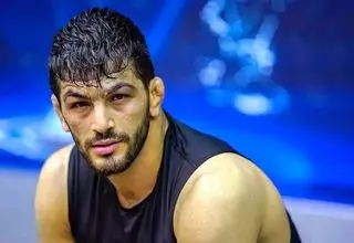 حسن یزدانی یک میلیارد تومان از قراردادش با استقلال را خرج کرد