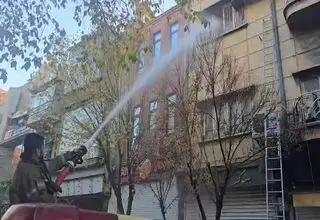 آتش‌سوزی کارگاه نجاری یافت آباد تلفات نداشت