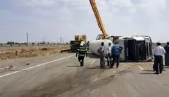 خارج شدن تریلر حامل سوخت در بزرگراه شهید همت