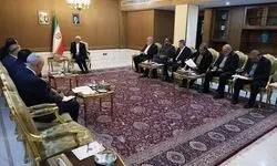 عارف پیشنهاد تشکیل اتحادیه کشورها و مناطق فارسی‌زبان را مطرح کرد