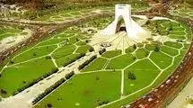 میدان آزادی، میدان بی دفاع