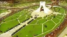 میدان آزادی، میدان بی دفاع
