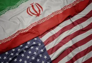 تحلیلگر صهیونیست: آمریکا در دام جمهوری اسلامی گرفتار شده است